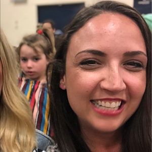 Meet your Posher, Danielle